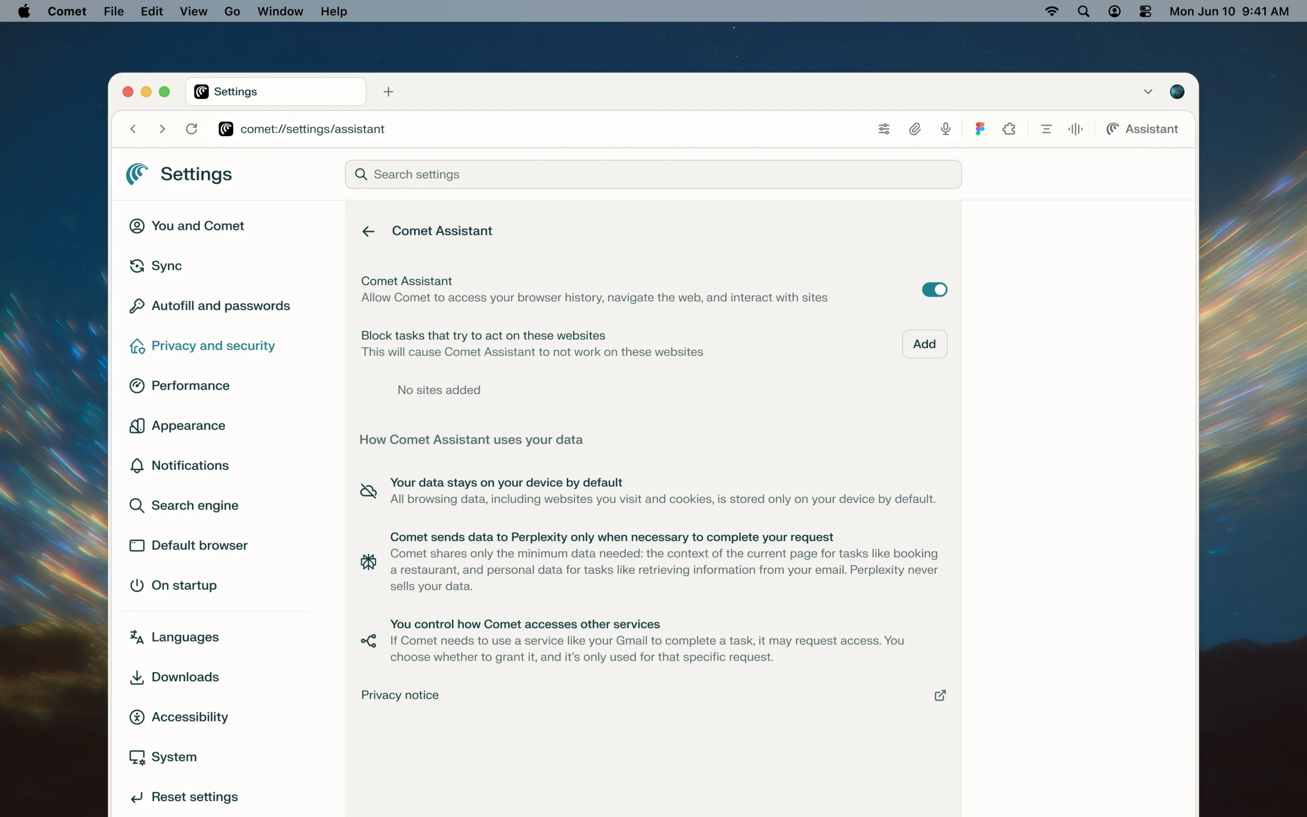 Интерфейс настроек помощника Comet с элементами управления приватностью